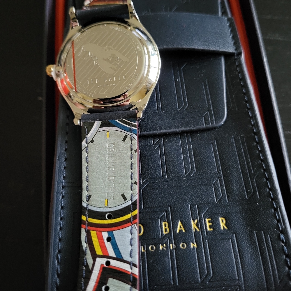 Ted Baker London - Picture 3 of 4
